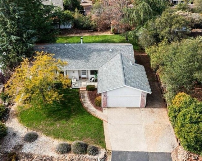 Photo - 3642 Larkspur Ln