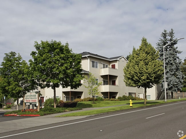 Photo - Landmark Apartments