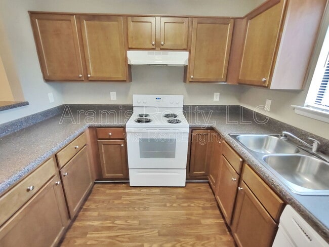 Photo - 3272 Blazing Pine Knoll Unidad A