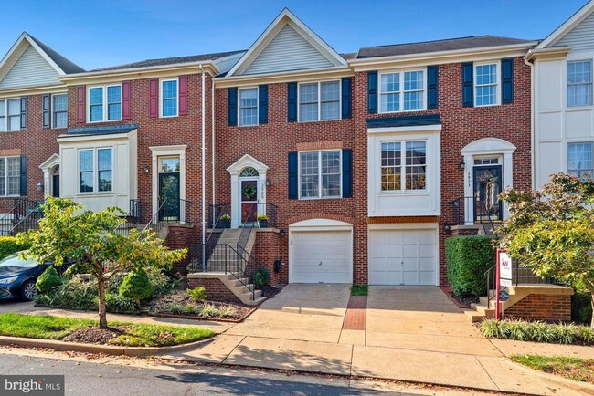 Photo - 3905 Charles Ave Townhome