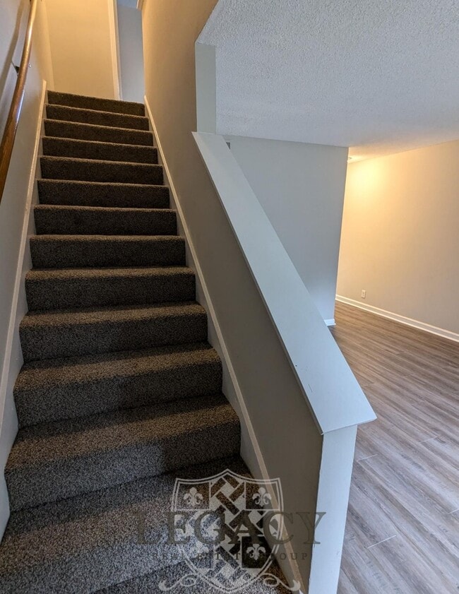 Photo - 813 Holder Ct