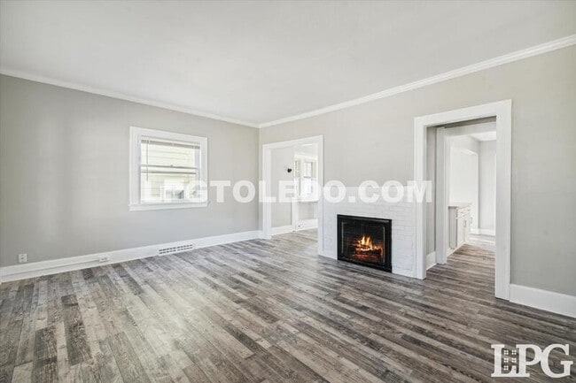 Photo - 4117 Thornton Ave