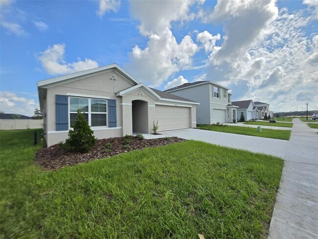 4631 SW 88 Pl