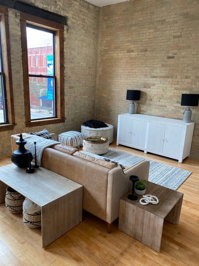 Living room - 403 Main St Unit 2A