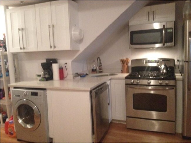 Photo - 243 Northampton St Unit 1