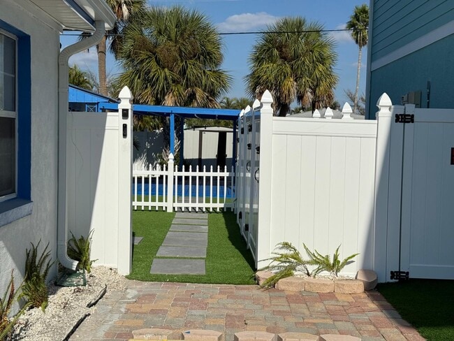 Photo - 13115 3rd St E