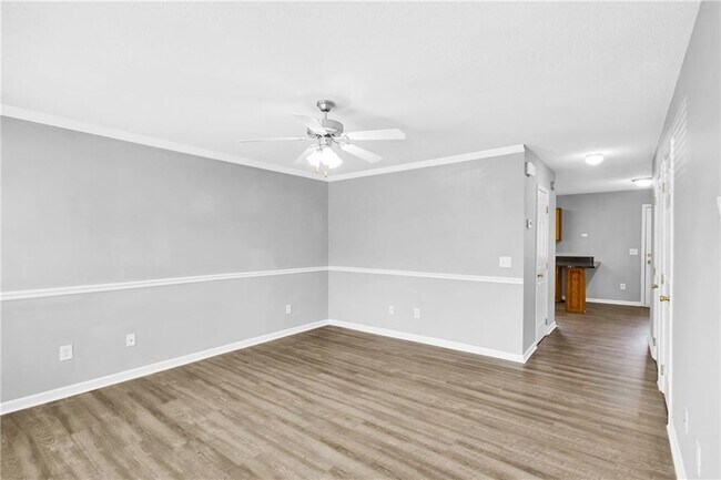 Photo - 141 Madison Pl