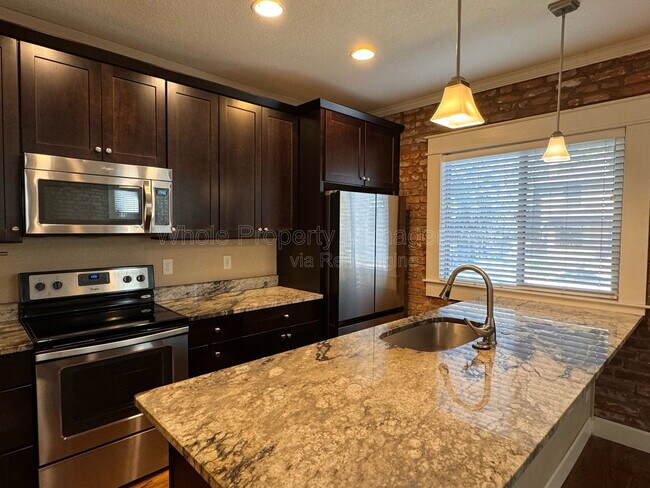 Photo - 2118 E 21st Ave