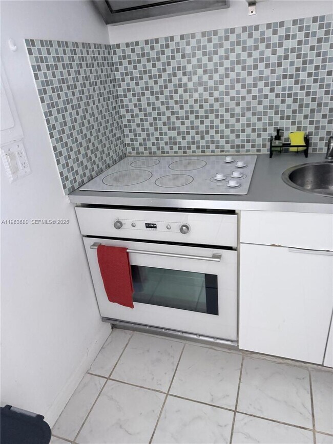 Photo - 7904 West Dr Unit 411