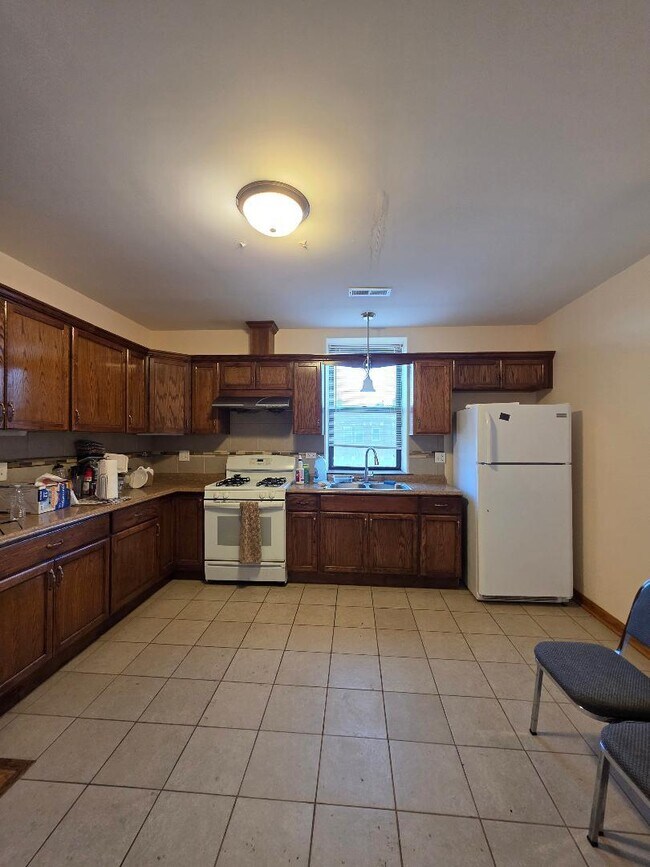 Photo - 2843 S Archer Ave