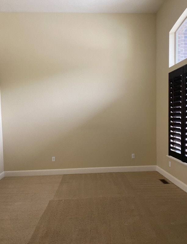 Photo - 581 Oak View Ct