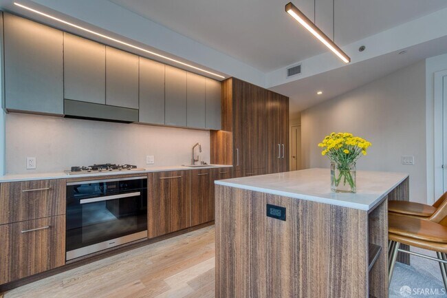 Photo - 280 Spear St