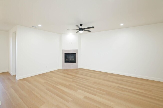 Photo - 10424 Tierra Santa