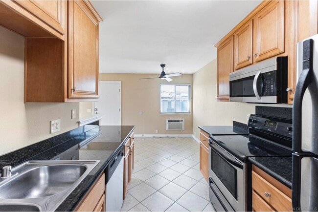 9949 Erma Rd Unit 204