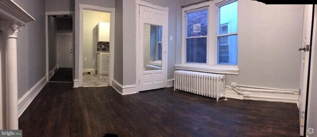 Building Photo - 5229 Walnut St Unit 1R Rental