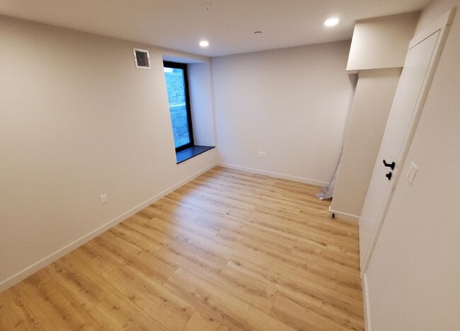 Photo - 19 Woodward St Unit 3