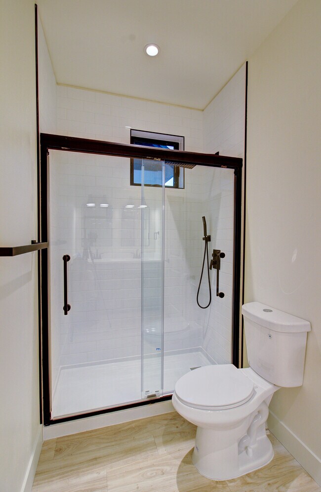 Photo - 1221 East Emma Drive Unidad 112