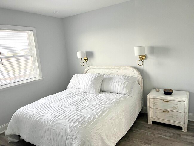 Photo - 6717 Atlantic Ave Unidad 2