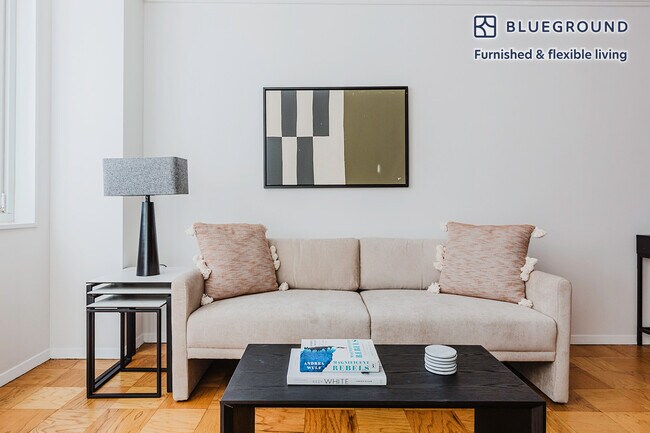 Photo - 230 W 55th St Unidad FL10-ID1585