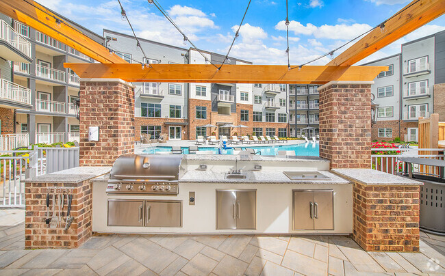 Building Photo - Legacy Haywood Rental