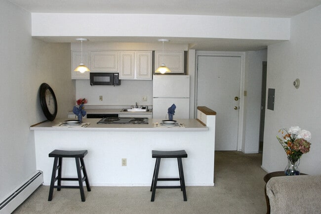Photo - Lakeview Terrace Apartments