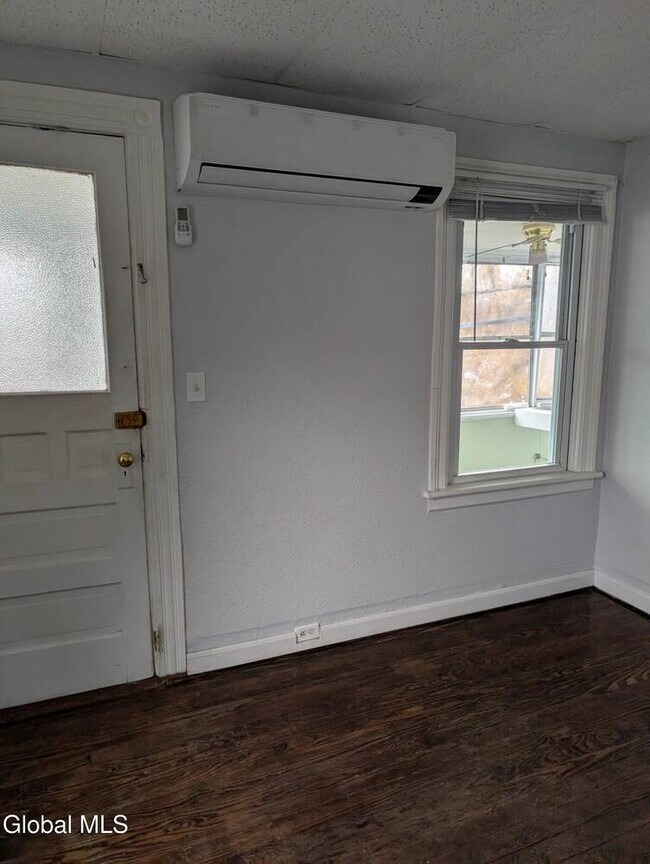 Photo - 318 27th St Unit 2