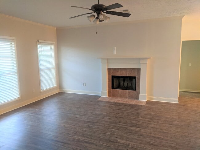 Photo - 506 Briars Bend