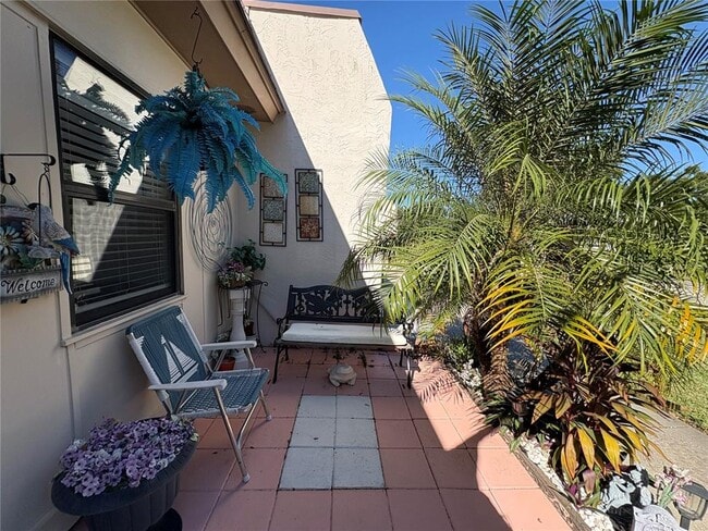 Photo - 1606 Flint Dr W