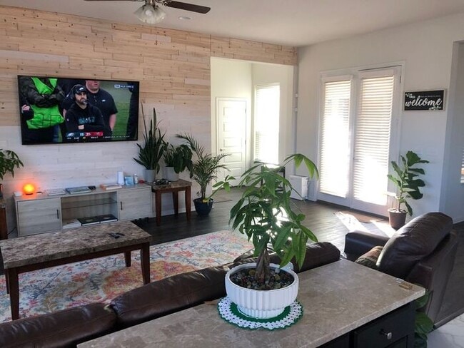 Photo - Elegant 4 BR 3.5 BA and 1 Office/Bedroom Convertible Home with Modern Amenities