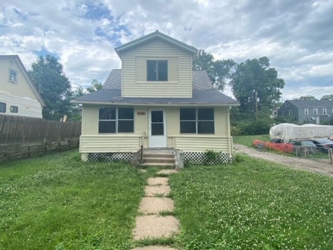 Building Photo - Fully Remodeled 3 Bed 1 Bath!! Rental