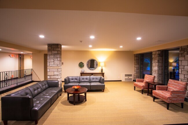 Photo - 2400 Archbury Ln