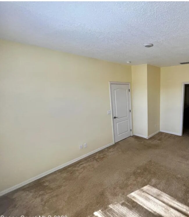 Photo - 1055 Venetian Dr