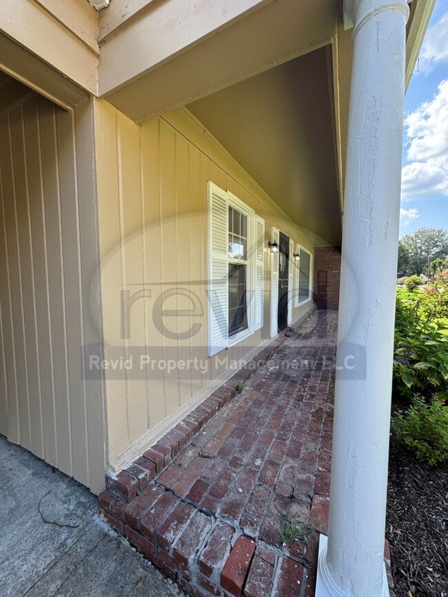 Building Photo - 5467 Derron Ave