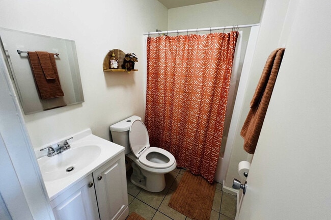 Photo - Lorene Lodge Apartments