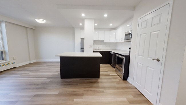 Photo - 1015 Orchard