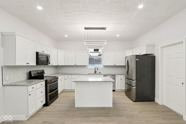 Photo - 2728 Carrollton Ave