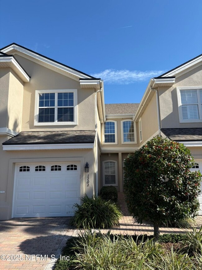 Building Photo - 1202 Makarios Dr