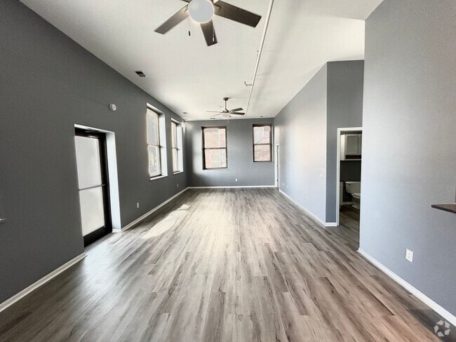 Building Photo - Limited time special! Stylish finishes in ... Unit 2120-201 Rental