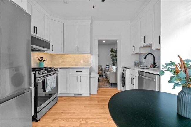 13 Sherman St Unit 1