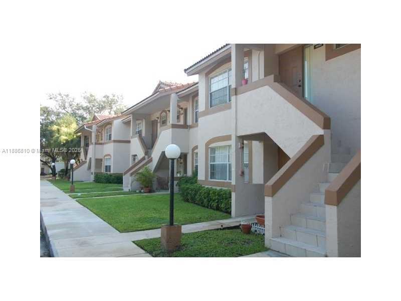 Photo - 11483 NW 42nd St Unidad 11483
