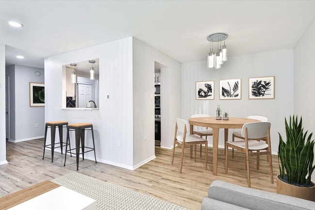 Deluxe Dinette - West River Apartments