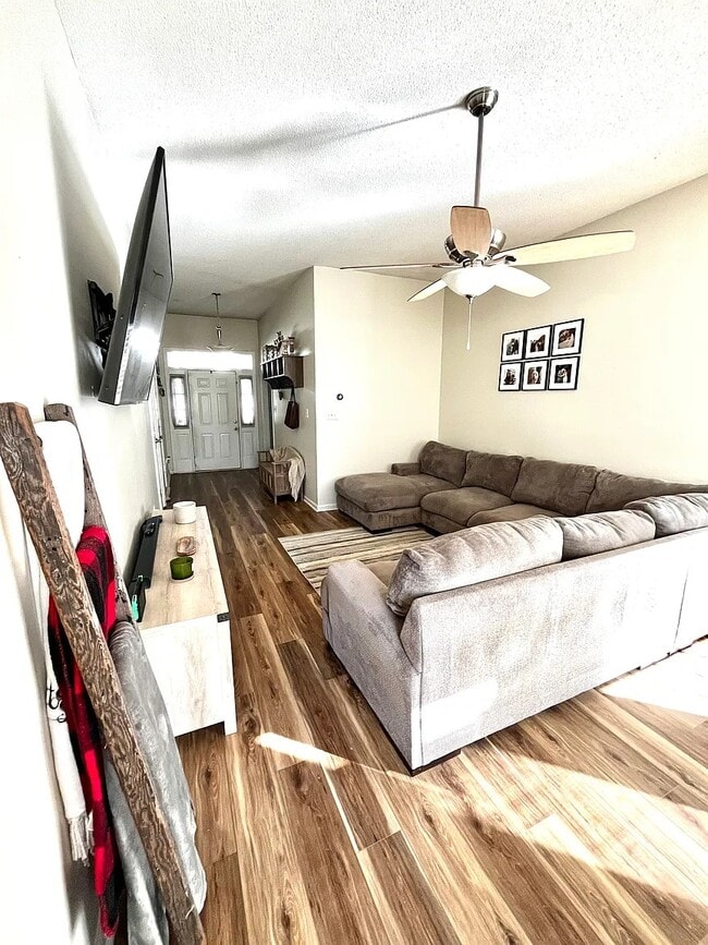 Photo - 13232 Lampmeade Ln