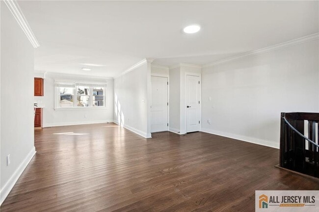 Photo - 2227 Lewis Pl