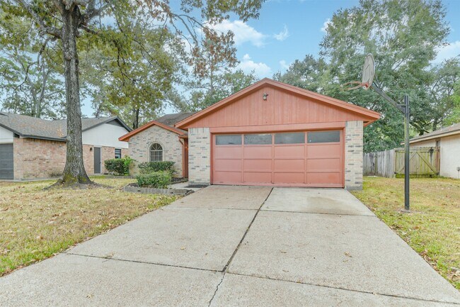 Photo - 2714 Foliage Green Dr