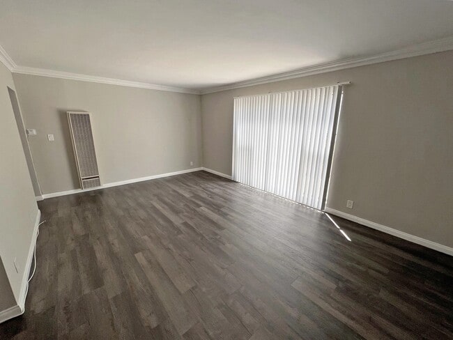 Photo - 1236 N Sweetzer Ave Unidad 9