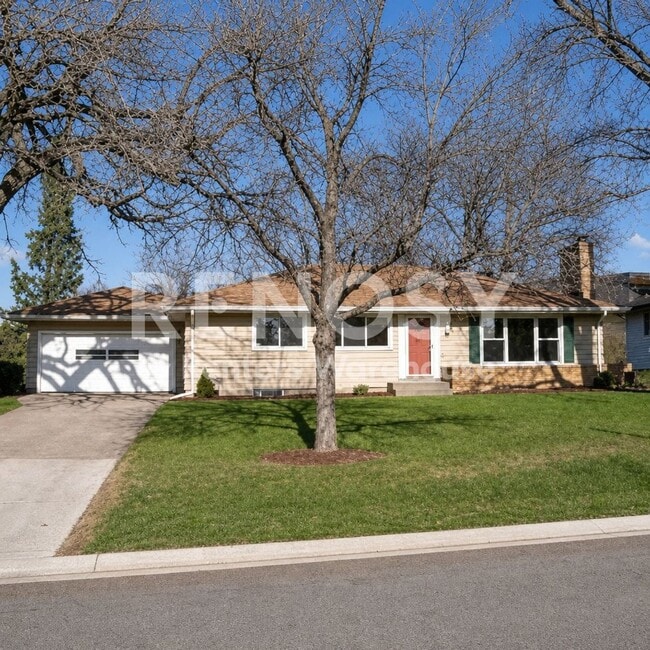 Building Photo - 6613 Southdale Rd
