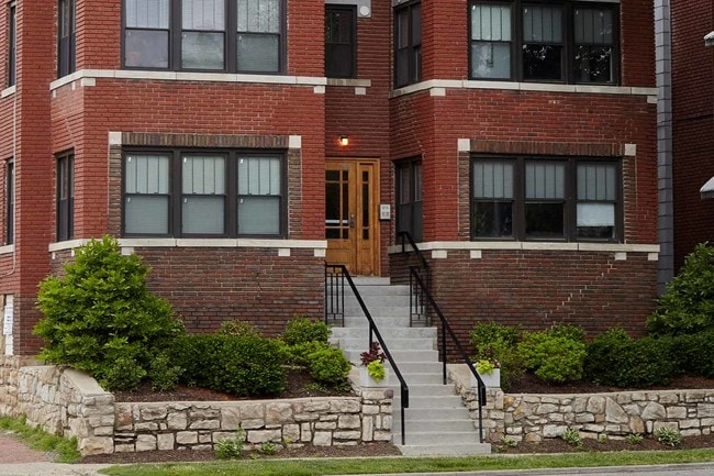 Building Exterior - 3408 Gillham Road