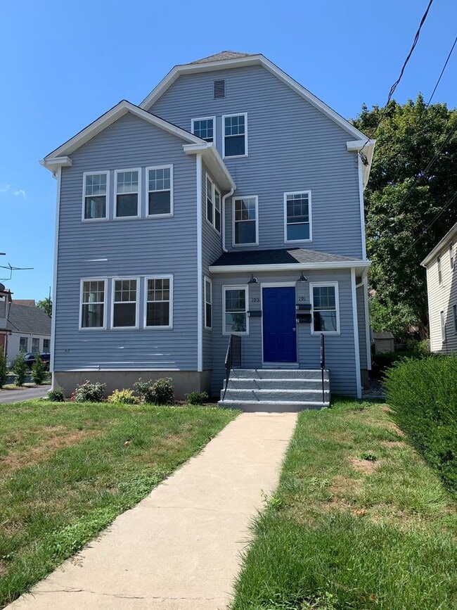 Building Photo - Whiting Lane Luxury Unit The Whiting Lane Penthouse - Floor #3