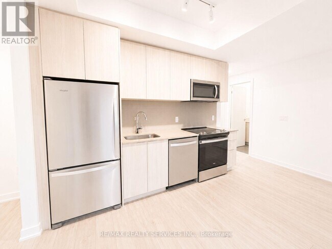 Photo - 740 Whitlock Ave Unité 301