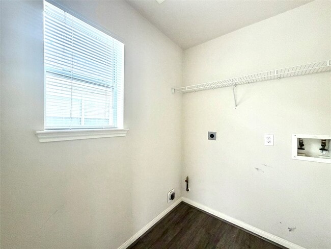 Building Photo - 25203 Bluma Ranch Dr